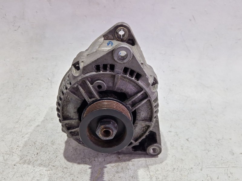 Recambio de alternador para audi a6 avant (c4)(1994) 2.5 tdi [2,5 ltr. - 103 kw tdi cat (ael)] referencia OEM IAM 046903015F  