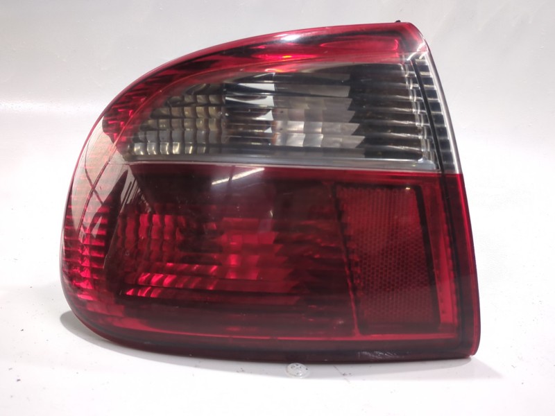 Recambio de piloto trasero izquierdo para seat toledo ii (1m2) 1.9 tdi referencia OEM IAM 1M5945095B  