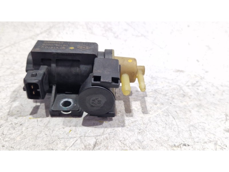 Recambio de valvula aire adicional para renault megane gr scenic 1.9 131cv referencia OEM IAM 70181405  