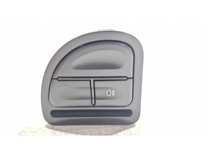 Recambio de boton antiniebla para chevrolet tacuma 1.6 referencia OEM IAM   