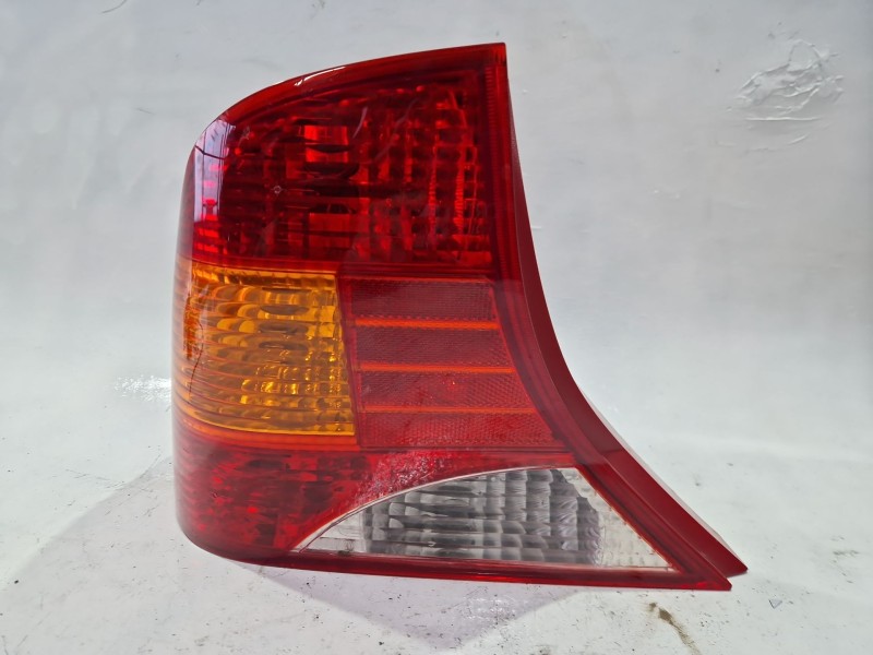 Recambio de piloto trasero izquierdo para ford focus i sedán (dfw) 1.6 16v referencia OEM IAM 1M5113405B  