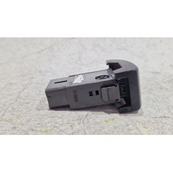 Recambio de boton emergencia para chevrolet tacuma 1.6 referencia OEM IAM 864W0211  