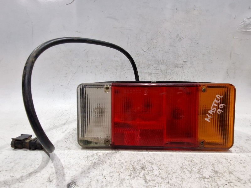 Recambio de piloto trasero derecho para renault master ii furgón (fd) 2.8 dti referencia OEM IAM   