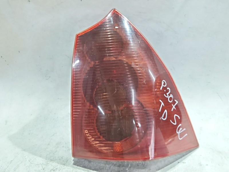 Recambio de piloto trasero derecho para peugeot 307 break / sw (s1)(04.200206.2005) 1.6 hdi 110 referencia OEM IAM 89026198  