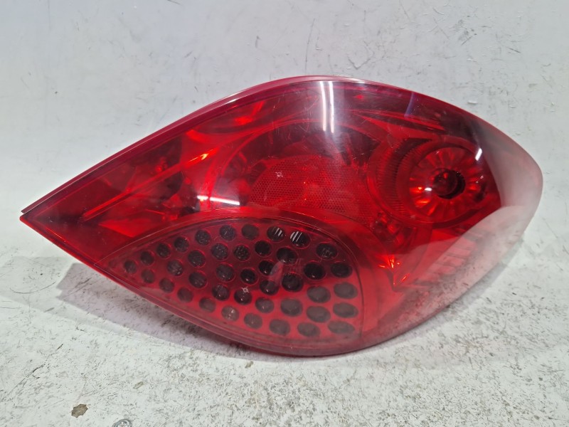 Recambio de piloto trasero derecho para peugeot 207/207+ (wa_, wc_) 1.6 hdi referencia OEM IAM 79998D  