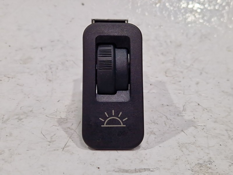 Recambio de regulador intensidad luces interiores para peugeot 206 hatchback (2a/c) 1.9 d referencia OEM IAM   