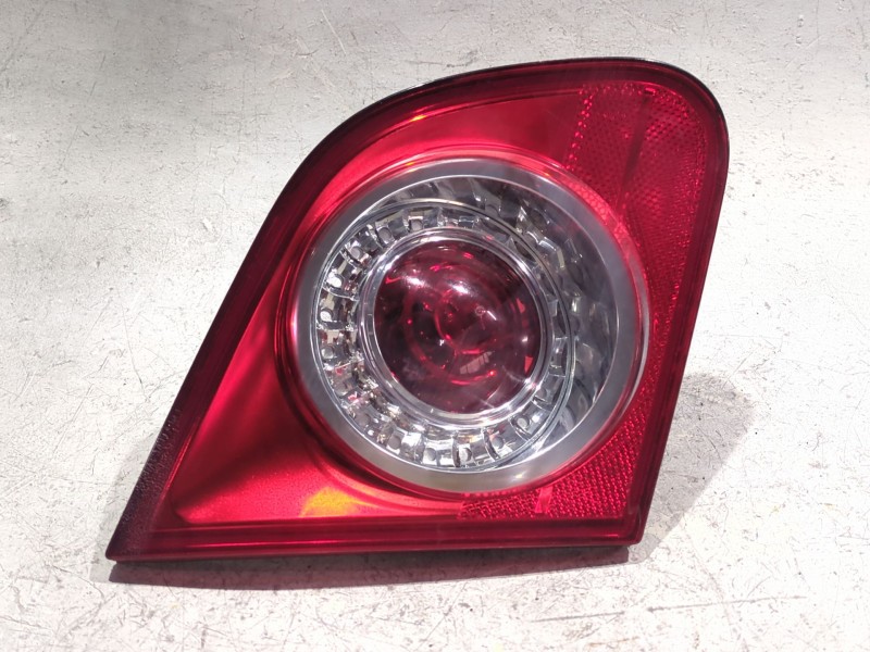 Recambio de piloto trasero izquierdo interior porton para volkswagen passat b6 (3c2) 2.0 tdi 16v referencia OEM IAM 3C5945093E  