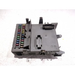 CAJA RELES / FUSIBLES 8200148810A 