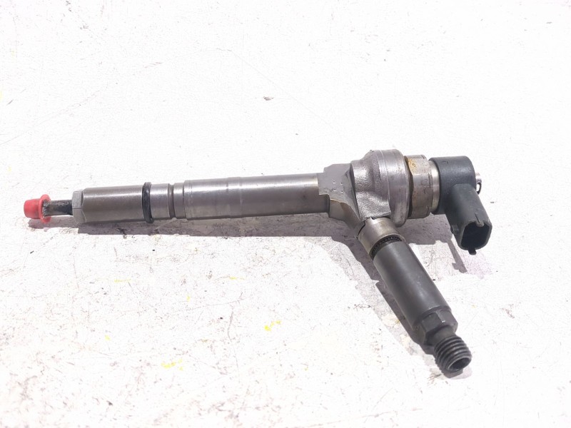 Recambio de inyector para opel astra h (a04) 1.7 cdti (l48) referencia OEM IAM 0445110175  