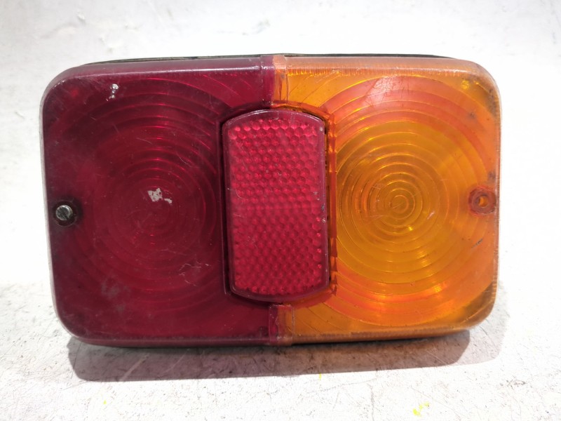 Recambio de piloto trasero derecho para seat 127 (127a) 0.9 referencia OEM IAM   