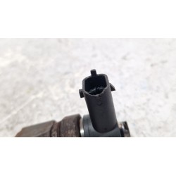 Recambio de inyector para opel astra j (p10) 2.0 cdti (68) referencia OEM IAM 0445110327  