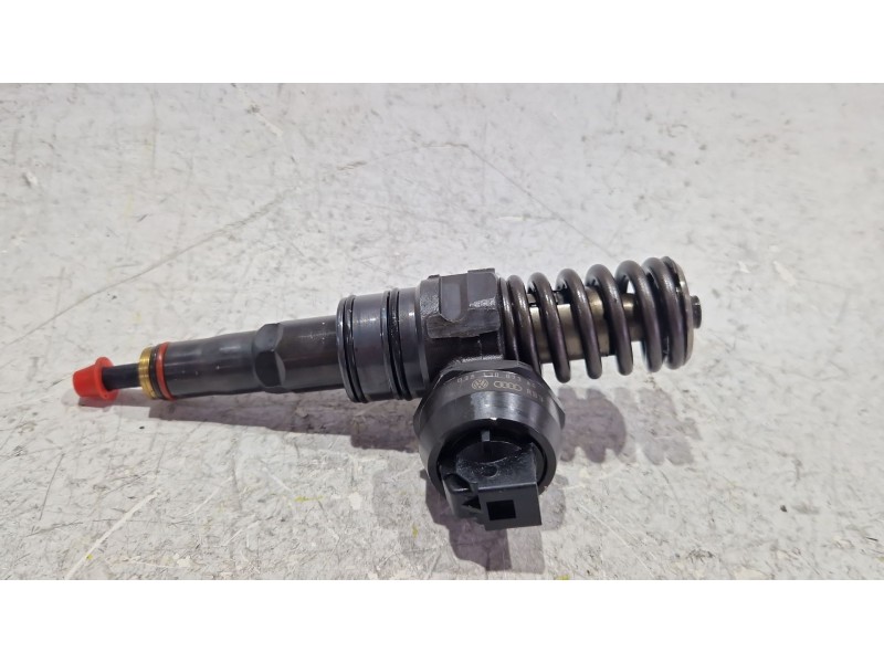 Recambio de inyector para seat ibiza iii (6l1) 1.4 tdi referencia OEM IAM 0414720215  