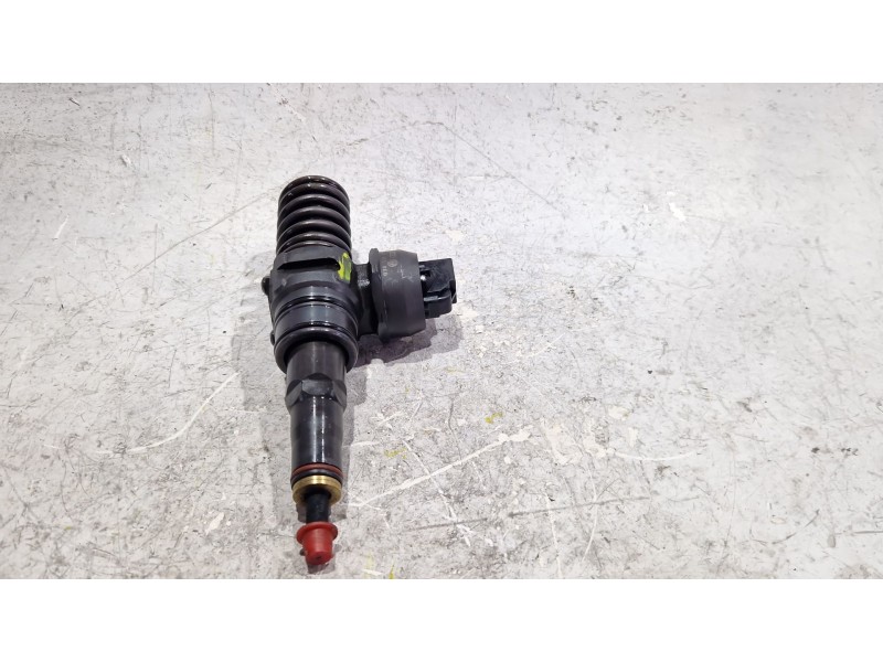 Recambio de inyector para seat ibiza iii (6l1) 1.4 tdi referencia OEM IAM 0414720215  