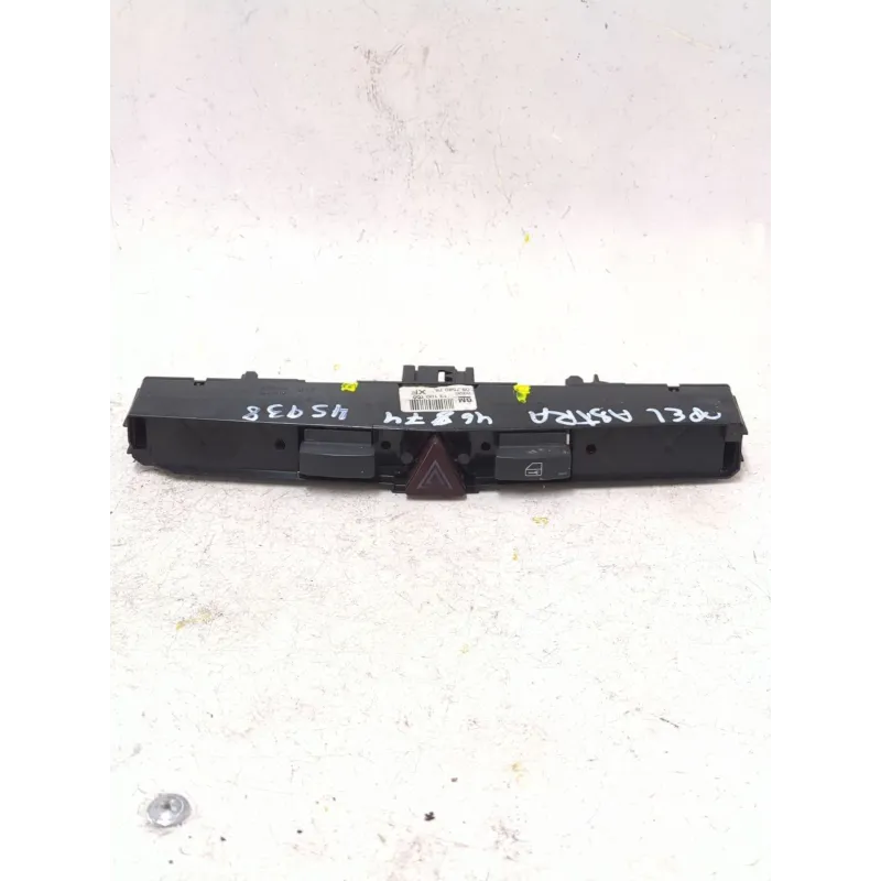 Recambio de botonera emergencia para opel astra h (a04) 1.3 cdti (l48) referencia OEM IAM 03758075  