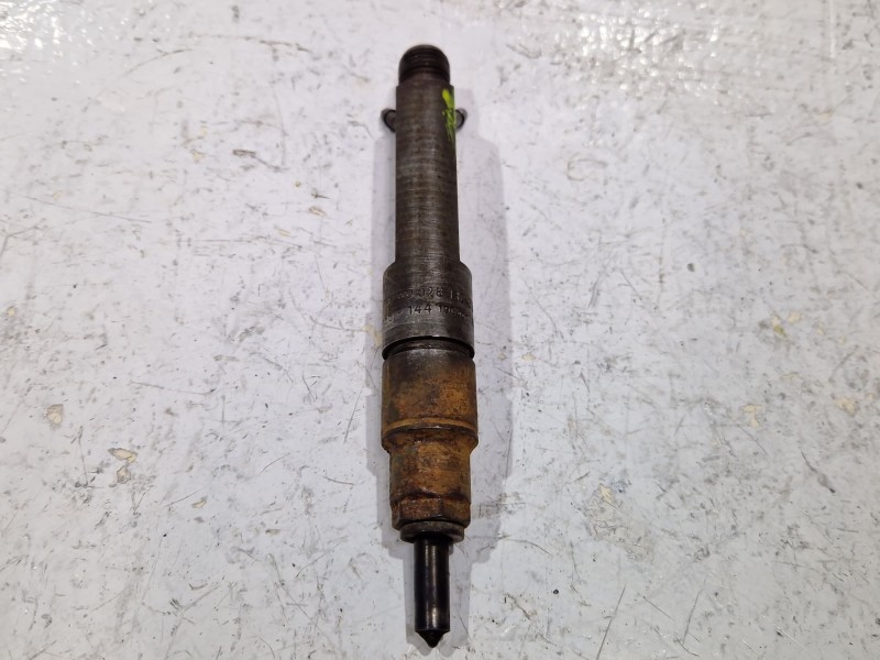 Recambio de inyector para seat ibiza (6k1)(1993) 1.9 tdi referencia OEM IAM 028130201T  