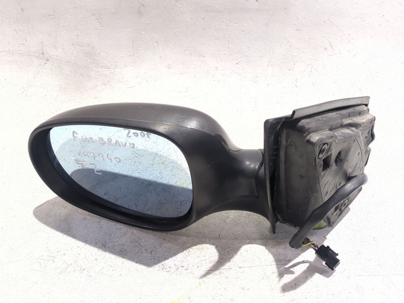 Recambio de retrovisor izquierdo para fiat bravo ii (198_) 1.9 d multijet (198axd1a) referencia OEM IAM 01704737400  