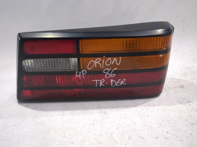 Recambio de piloto trasero derecho para ford orion ii (aff) 1.6 d referencia OEM IAM E10153382R3  