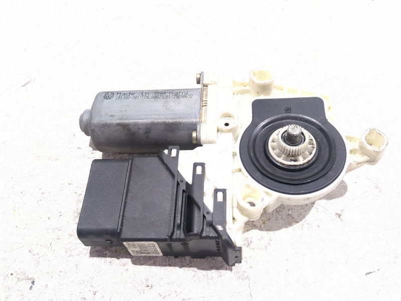 Recambio de motor elevalunas trasero derecho para seat leon (1m1) 1.9 sdi referencia OEM IAM 1J4959812C  