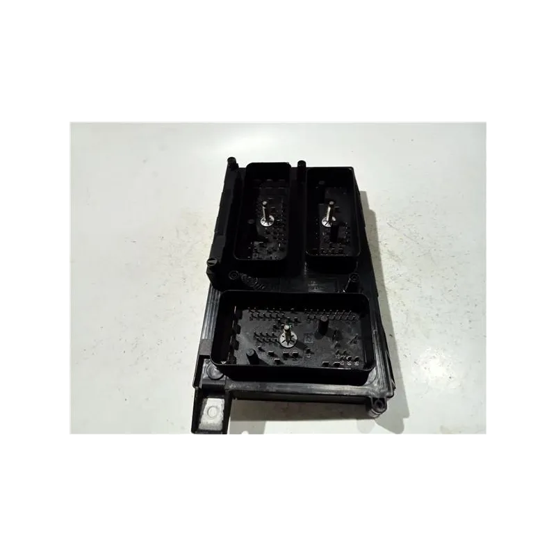 Recambio de caja fusibles/rele para opel astra h berlina (2004) 1.6 referencia OEM IAM 13191129  