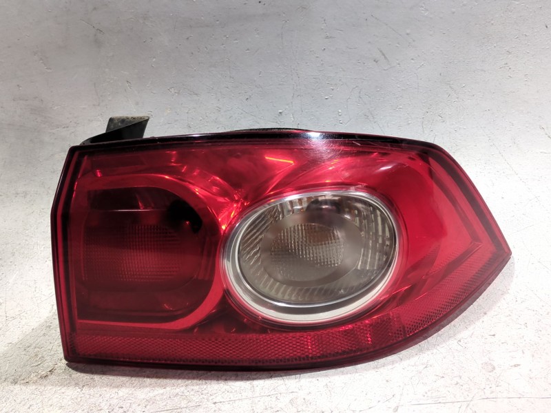 Recambio de piloto trasero derecho para renault laguna ii (bg0)(2001) 1.9 dci (bg0g) referencia OEM IAM B74ph2  