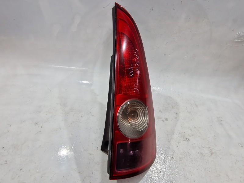 Recambio de piloto trasero derecho para renault espace iv (jk0)(2002) 2.2 dci (jk07) referencia OEM IAM 8200027152  