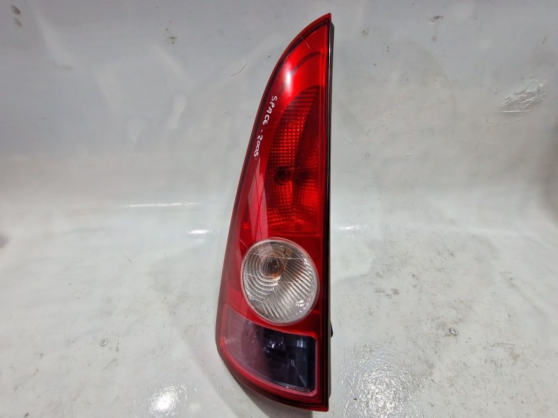 Recambio de piloto trasero izquierdo para renault espace iv (jk0)(2002) 2.2 dci (jk07) referencia OEM IAM 8200027153  