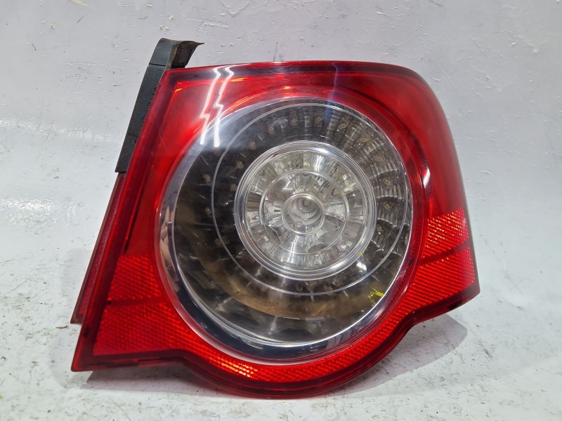 Recambio de piloto trasero derecho para volkswagen passat b6 (3c2) 2.0 tdi 16v referencia OEM IAM 3C5945096C  