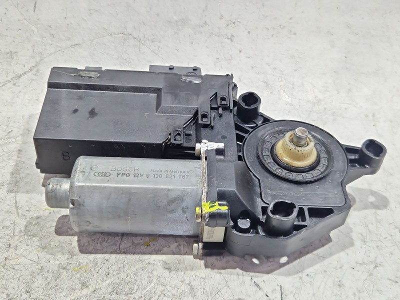 Recambio de motor elevalunas delantero derecho para peugeot 307 (3a/c) 2.0 hdi 110 referencia OEM IAM 9634457580  