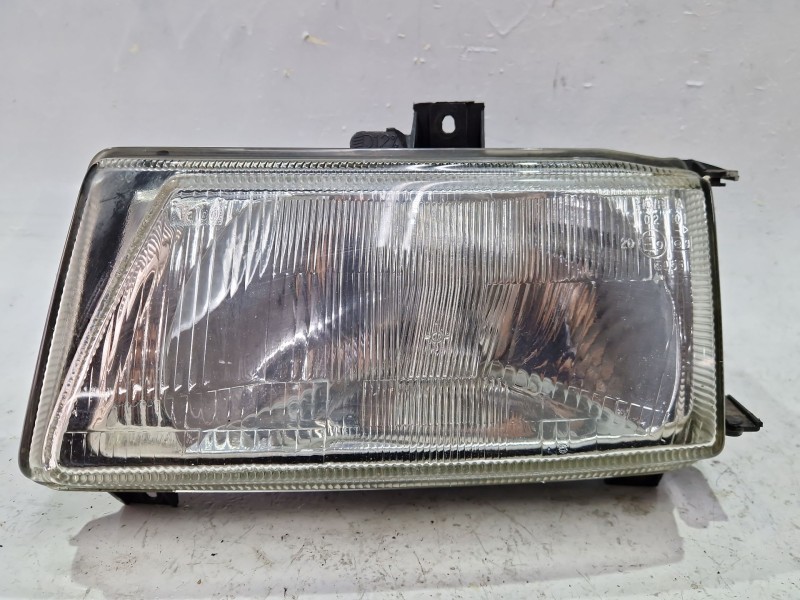Recambio de faro delantero izquierdo para seat ibiza ii (6k1) 1.4 i referencia OEM IAM 085172  