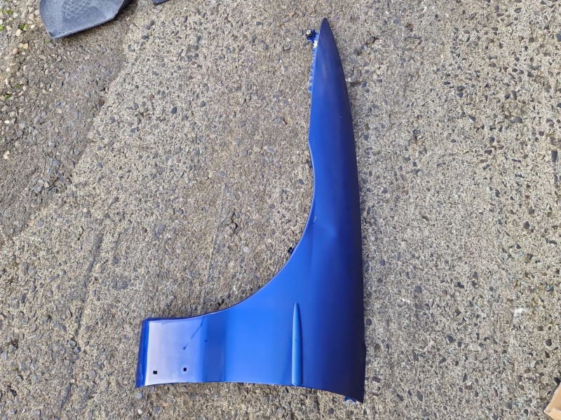 Recambio de aleta delantera izquierda para ford probe 2.5 referencia OEM IAM   