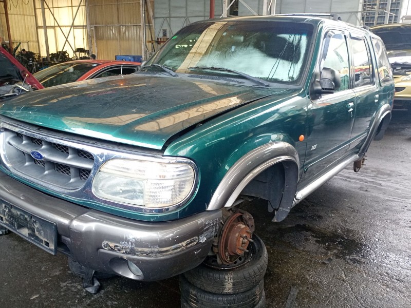 ford explorer del año 2000