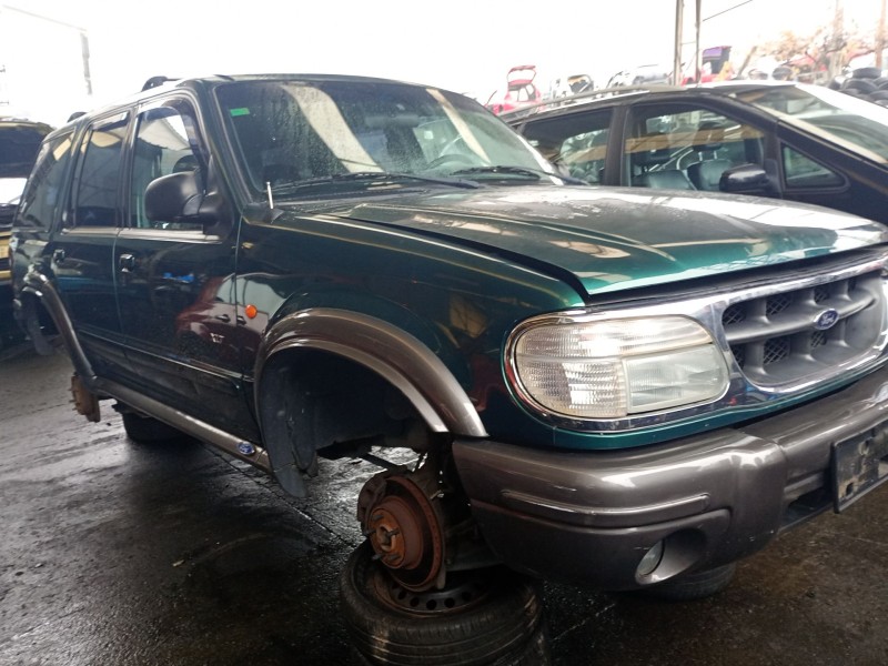 ford explorer del año 2000