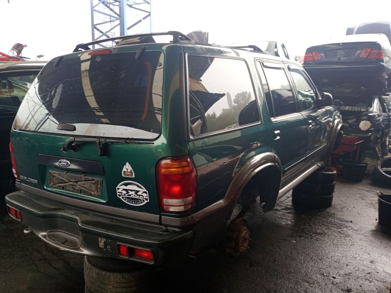ford explorer del año 2000