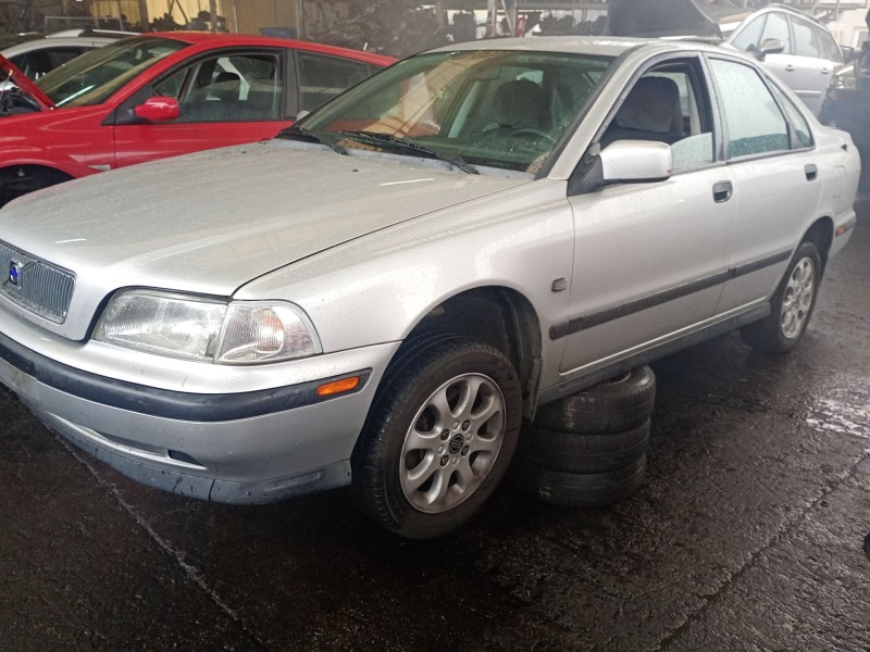 volvo s40 i (644) del año 2000