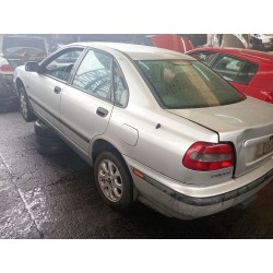 volvo s40 i (644) del año 2000