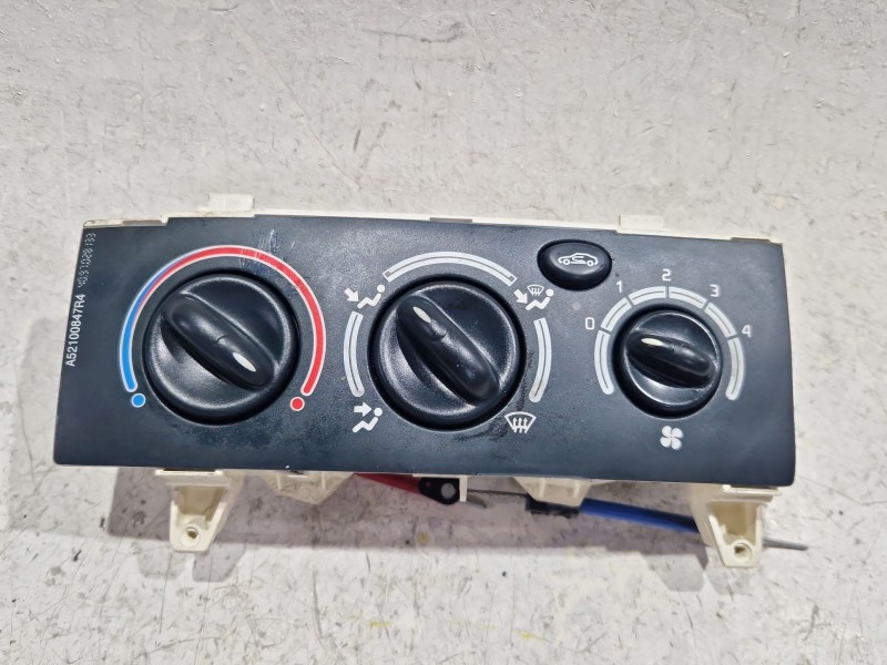 Recambio de mando climatizador para renault megane i classic (la0/1_) 1.9 dci (la05) referencia OEM IAM 655738N  