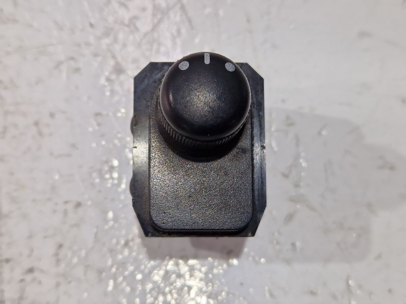 Recambio de mando retrovisor electrico para suzuki swift (agz/azh/nz)(2010) 1.3 gl+ [1,3 ltr. - 55 kw ddis diesel cat] referenci