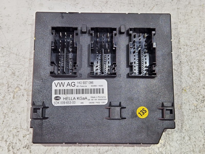 Recambio de caja reles / fusibles para volkswagen golf vi (5k1) 2.0 gti referencia OEM IAM 1K0937086  