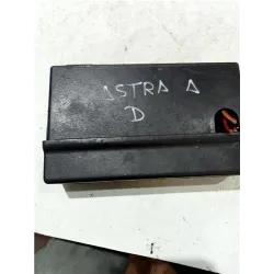 Recambio de caja fusibles/rele para opel astra f berlina (1991) 1.7 tds referencia OEM IAM 90450129  