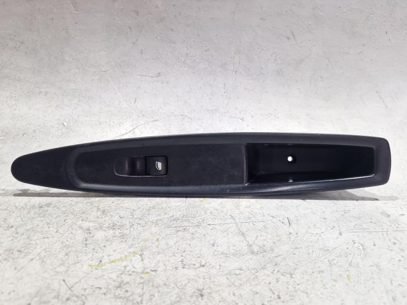 Recambio de mando elevalunas delantero derecho para citroën c4 coupé (la_) 1.6 16v referencia OEM IAM 9651465677  