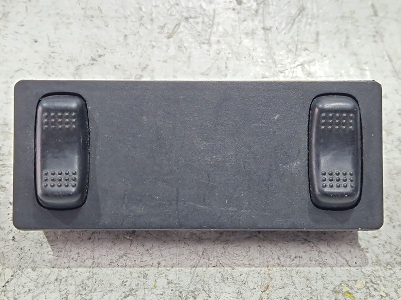 Recambio de mando elevalunas para ford sierra berlina (1987) 2.0 i 122 cv referencia OEM IAM 83BG14529BA  