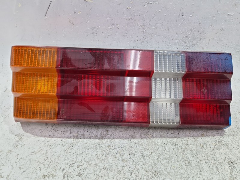 Recambio de piloto trasero izquierdo para ford orion ii (aff) 1.6 referencia OEM IAM 81AG13A603BA  