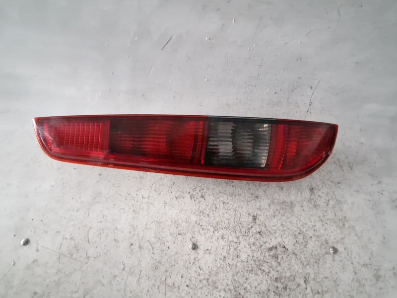 Recambio de piloto trasero izquierdo para ford focus c-max 1.8 tdci referencia OEM IAM 4M5113405F  