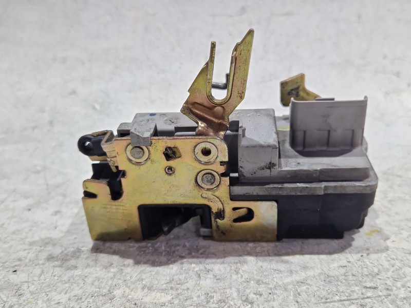 Recambio de cerradura puerta delantera derecha para citroën xsara (n1) 2.0 hdi 90 referencia OEM IAM   