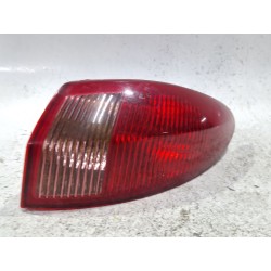 PILOTO TRASERO DERECHO 03323010 
