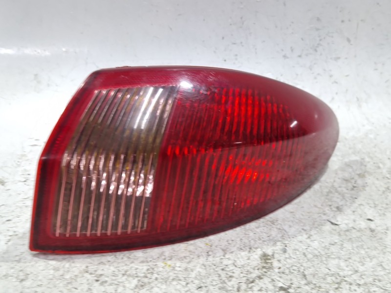 Recambio de piloto trasero derecho para alfa romeo 147 (937_) 1.9 jtdm 8v (937.axd1a, 937.axu1a, 937.bxu1a) referencia OEM IAM 0
