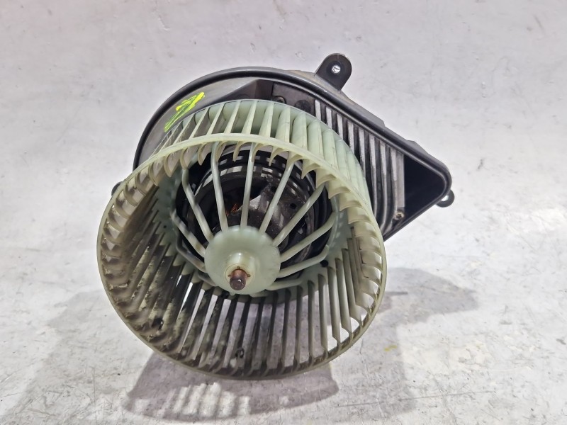 Recambio de motor calefaccion para peugeot 306 (7b, n3, n5) 1.6 sr referencia OEM IAM 740121233F  