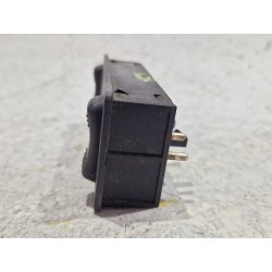 Recambio de mando elevalunas para ford sierra berlina (1987) 2.0 i 122 cv referencia OEM IAM 83BG14529BA  