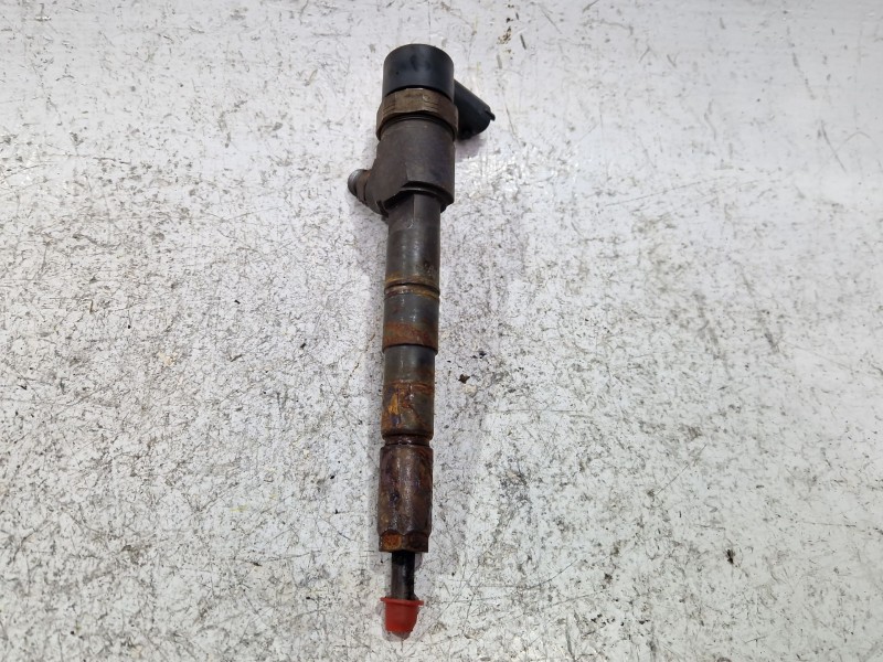 Recambio de inyector para opel astra j (p10) 2.0 cdti (68) referencia OEM IAM 0445110327  
