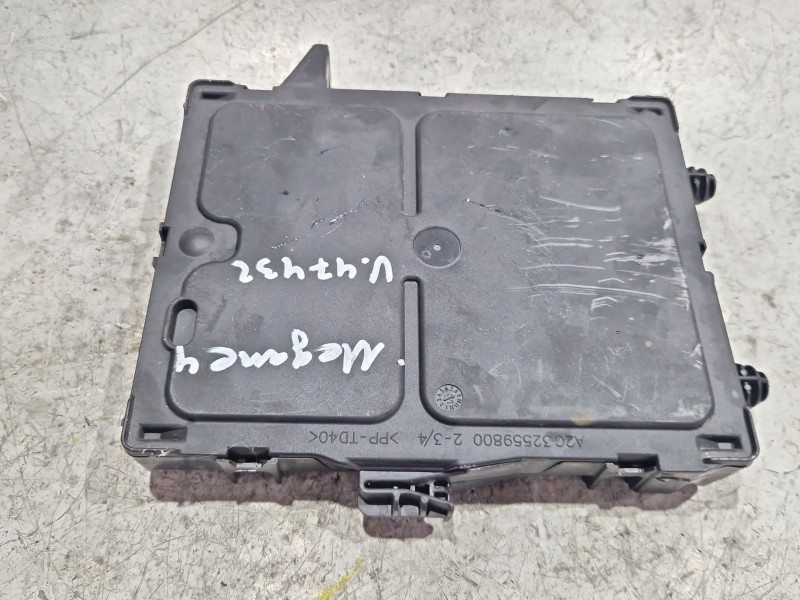 Recambio de caja reles / fusibles para renault megane iii hatchback (bz0/1_, b3_) 1.5 dci (bz09, bz0d, bz1w, bz29, bz14) referen
